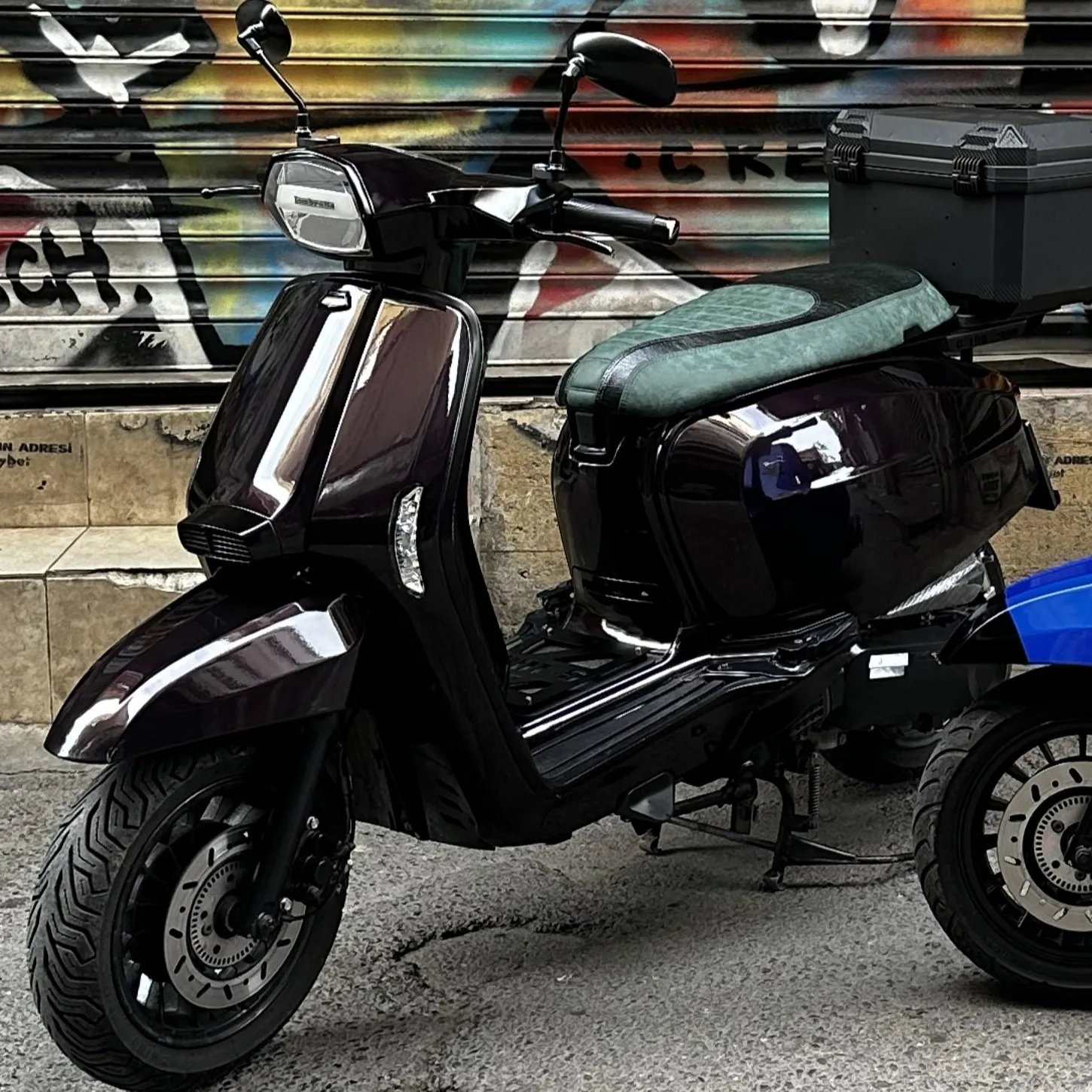 Lambretta V200 "Joker"